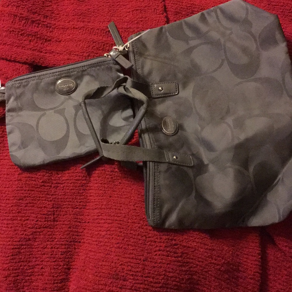 Coach Travel set